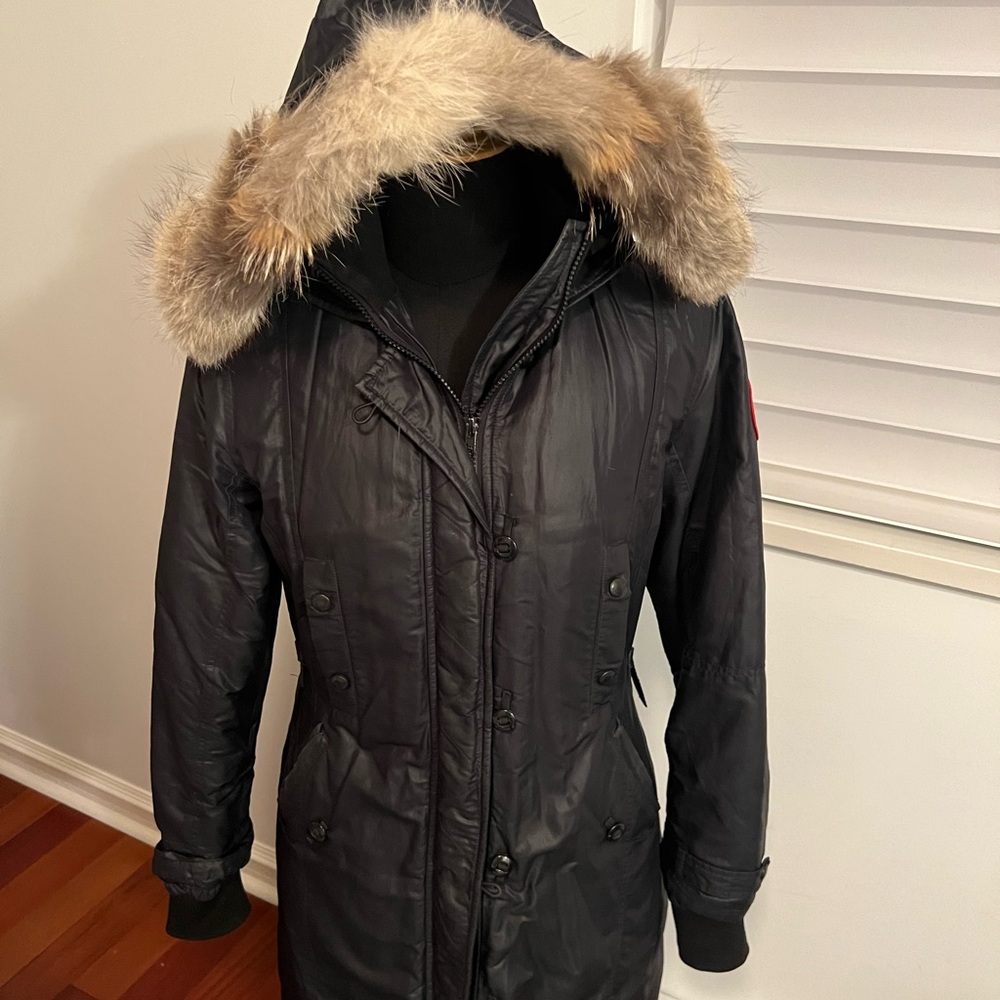 Canada Goose Women's Black winter coat with Fur Hood